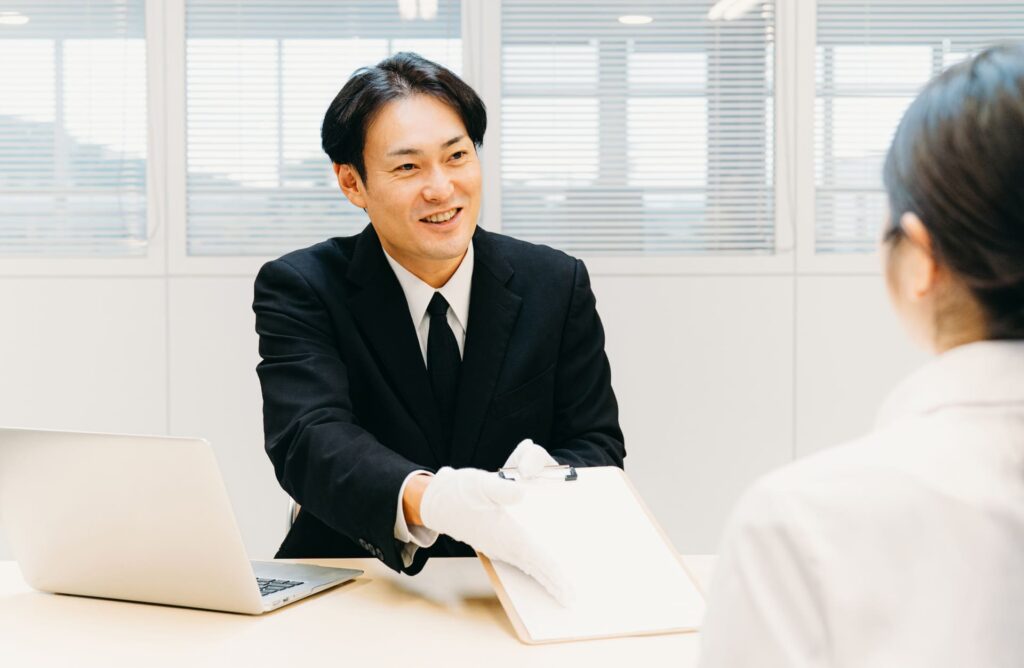 葬儀の事前相談とは？利用するメリットと注意点